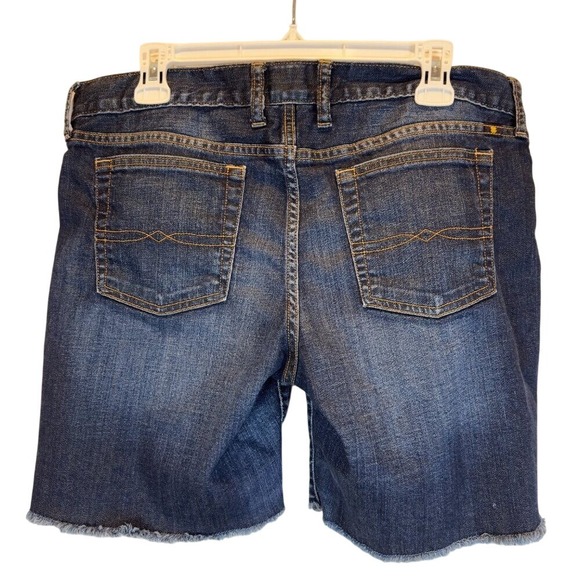 Lucky Brand Abbey Denim Shorts size 8/29 Dark Acid Wash Raw Hem Casual Comfort - Picture 2 of 3